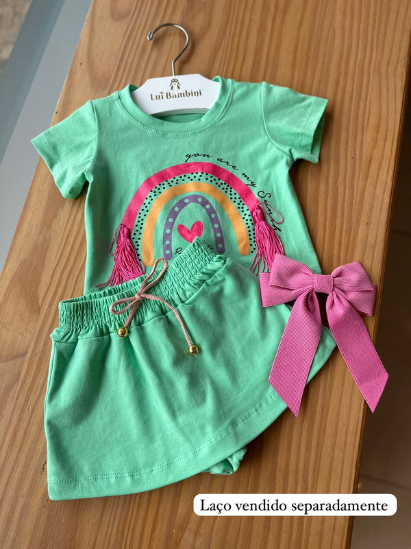 CONJUNTO BLUSA MANGA CURTA ARCO IRIS VERDE CLARO E SHORT SAIA MENINA LUI BAMBINI