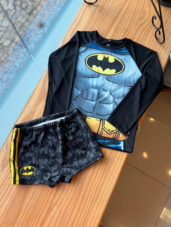 CONJUNTO CAMISETA MANGA LONGA E SUNGA BOXER BATMAN PROTEÇÃO UV50+ MENINO FAKINI