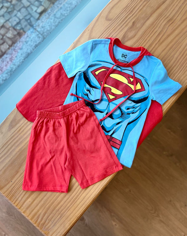 CONJUNTO PIJAMA MANGA CURTA COM SHORT E CAPA SUPER HOMEM LICENCIADO MENINO VEGGI