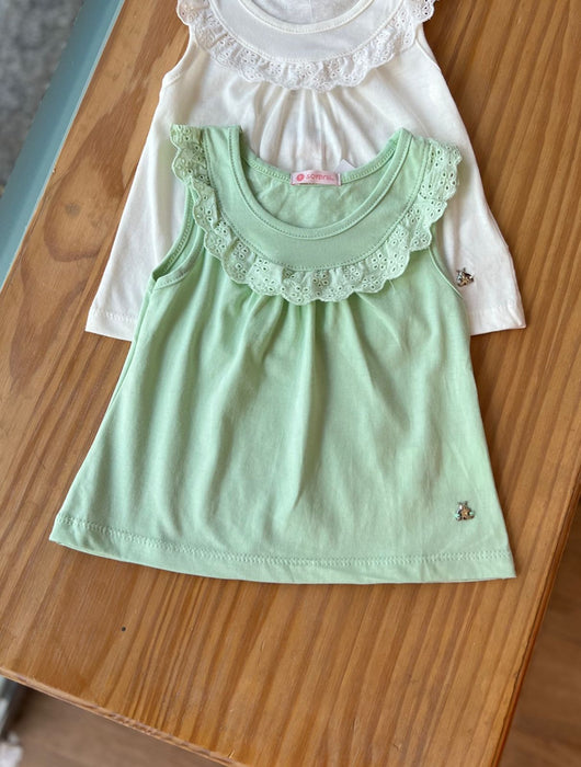 BLUSA REGATA COM GOLA EM LAISE E PINGENTE JOANINHA METÁLICO MENINA SOMNII