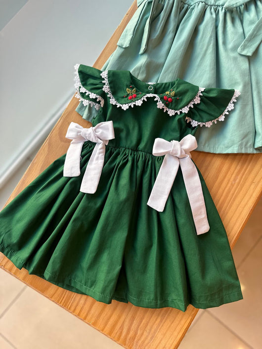 VESTIDO MANGA CURTA NATALINO RENDA FLORAL BORDADO CEREJAS E LAÇOS MENINA LUI BAMBINI