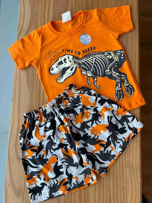 CONJUNTO PIJAMA CAMISETA MANGA CURTA FÓSSIL DE T-REX E BERMUDA DINOS MENINO ANGERÔ