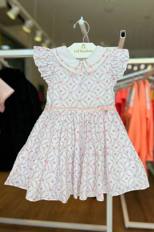 VESTIDO MANGA CURTA BABADOS CORAÇÕES E CINTO DECORATIVO COM LAÇO POÁ ENTREMEIOS MENINA PETIT CHERIE