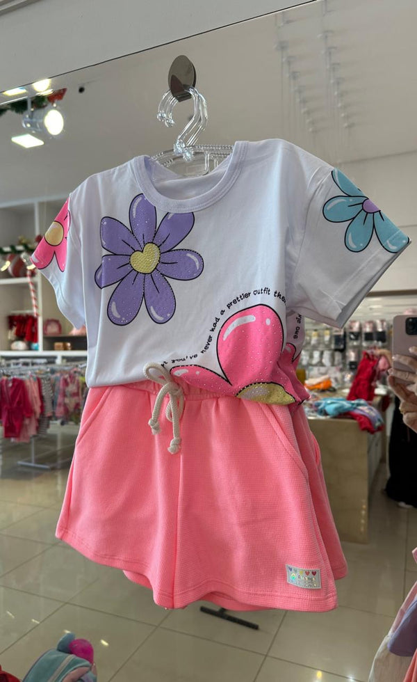 CONJUNTO BLUSA MANGA CURTA FLORES COM STRASS E SHORT BOLSO MENINA ABRANGE - CONJUNTO INFANTIL FEMININO - CONJUNTO MENINA - MENINA