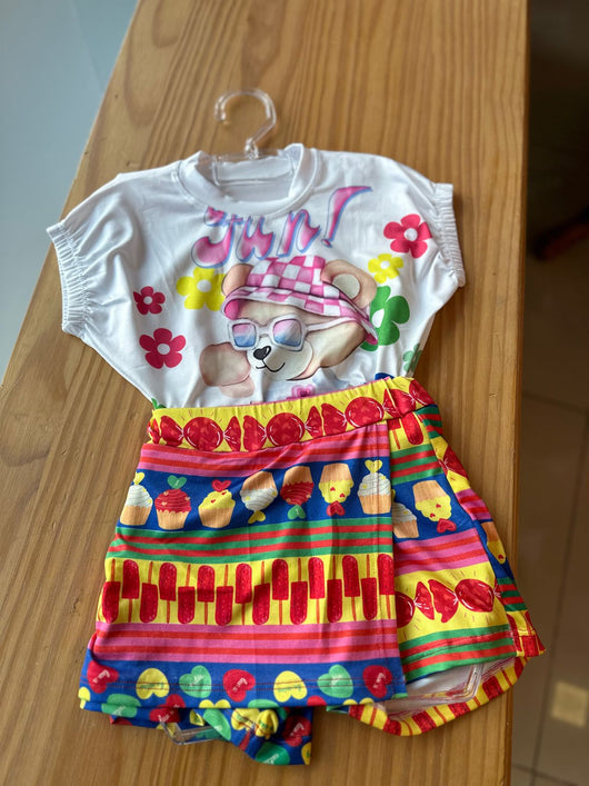 CONJUNTO BLUSA MANGA CURTA COM SHORT URSO PICOLÉS E CUPCAKES MENINA LUI BAMBINI - CONJUNTO INFANTIL FEMININO - CONJUNTO MENINA - MENINA