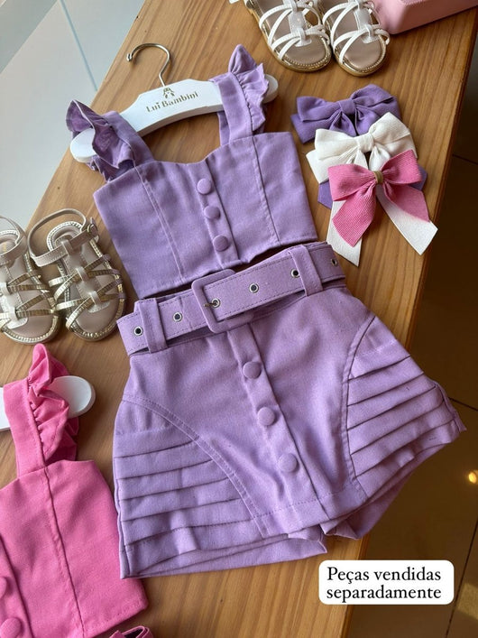 CONJUNTO BLUSA ALÇA BABADOS E SHORT SAIA PLISSADO CINTO EM LINHO MENINA LUI BAMBINI - CONJUNTO INFANTIL FEMININO - CONJUNTO MENINA - MENINA