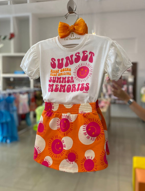 CONJUNTO BLUSA MANGA CURTA BUFANTE SUNSET E SHORT SAIA SOL POÁ MENINA MOMI