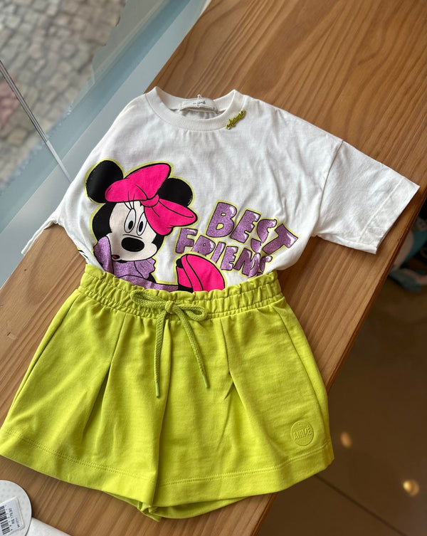 CONJUNTO BLUSA MANGA CURTA MINNIE BEST FRIENDS COM SHORT MOLETINHO MENINA ANIME