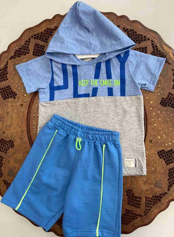 CONJUNTO CAMISETA MANGA CURTA CAPUZ E BERMUDA PLAY MENINO ANGERO